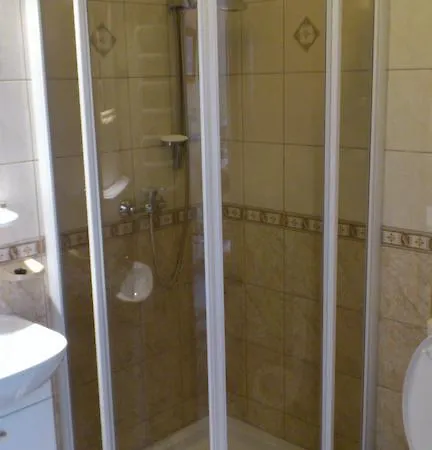 بيت ضيافة Perla بوبيروفو