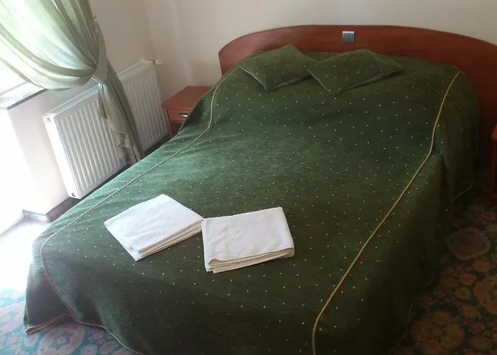 招待所 Perla 波别罗沃